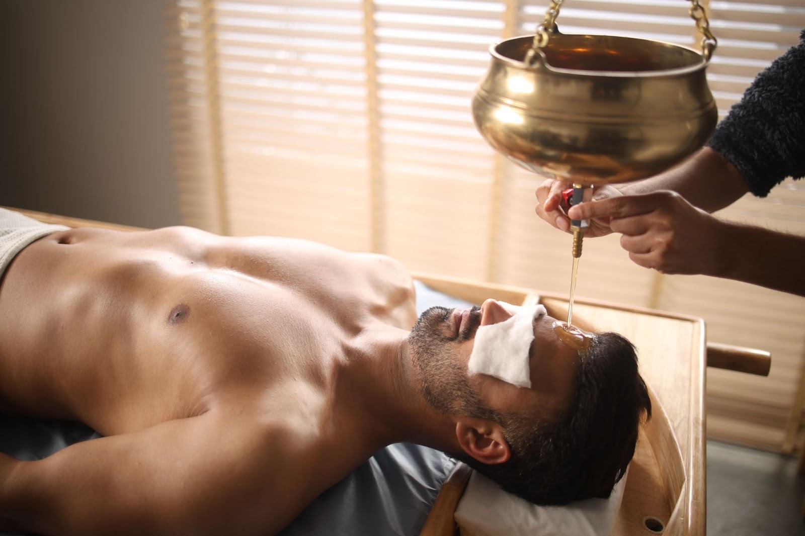 Shirodhara Treatment